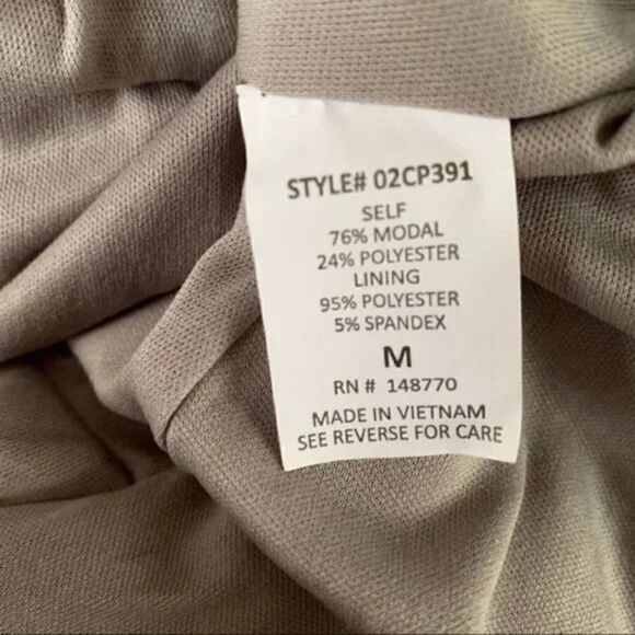 🆕 Sienna Sky Grey Jumpsuit size M - Picture 3 of 7